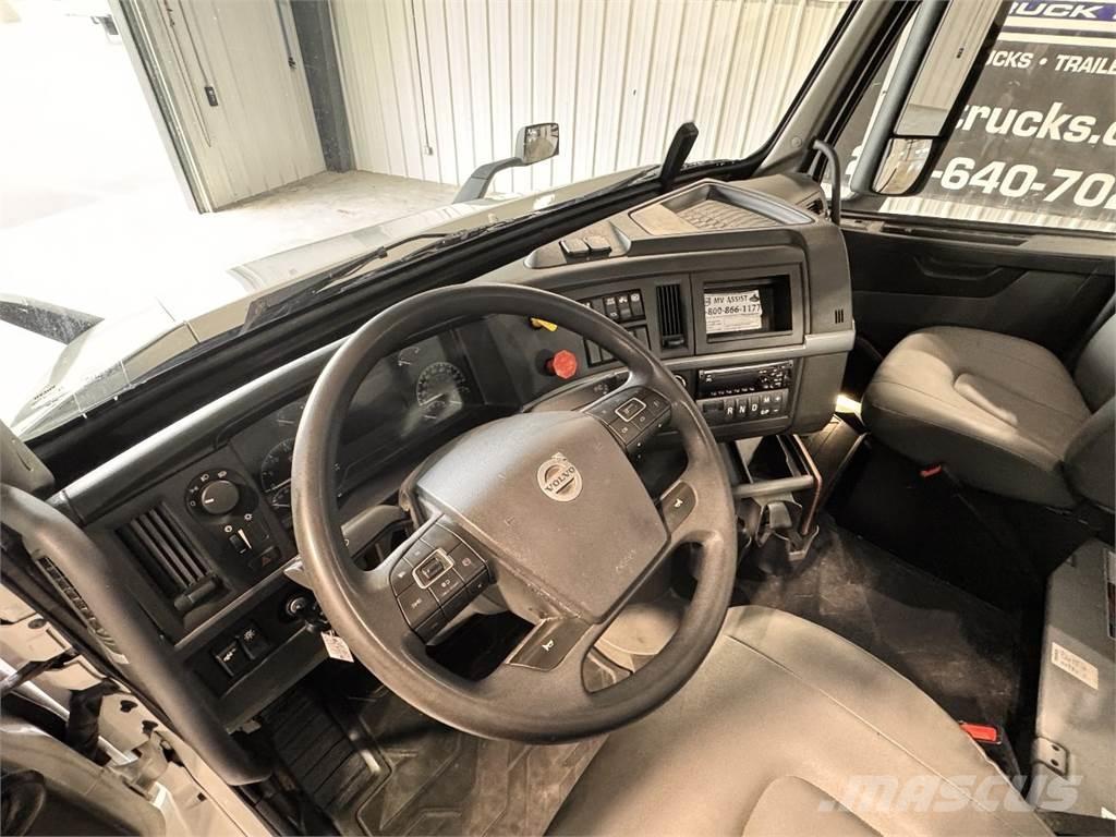 Volvo VNR64T300 Tegljači