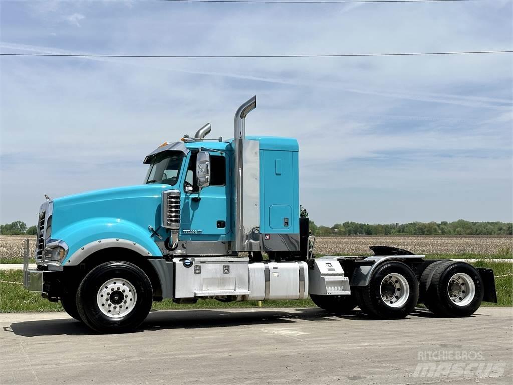 Mack Titan TD713 Tegljači