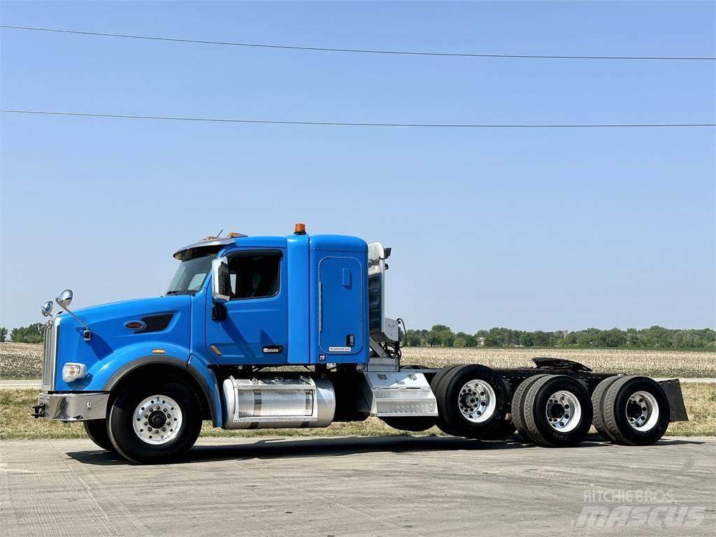 Peterbilt 567 Tegljači