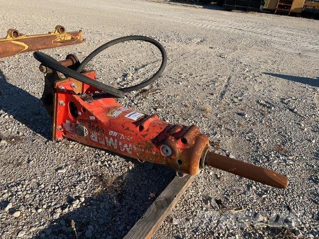 Allied 999E Čekići