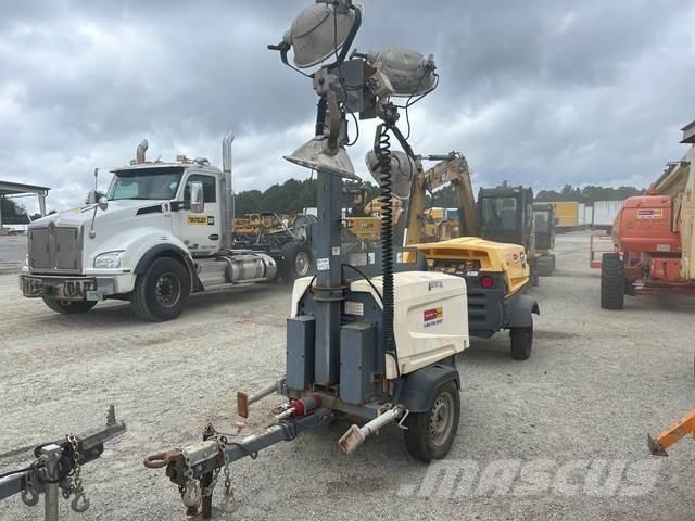 Atlas Copco V4 Rasvetni stubovi