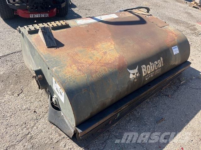 Bobcat 72 Mašine za čišćenje