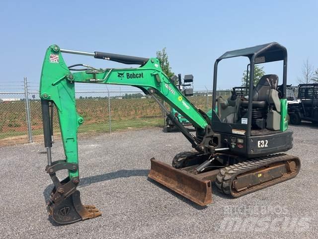 Bobcat E32 Bageri guseničari