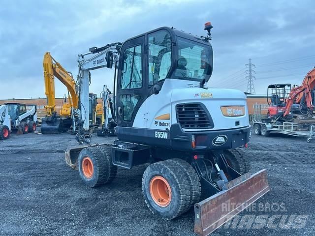 Bobcat E55W Bageri točkaši