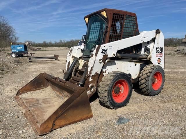 Bobcat S220 Skid steer mini utovarivači