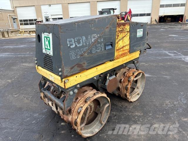 Bomag BMP851 Nabijači zemlje