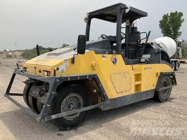 Bomag BW27RH Gumeni valjci na točkovima