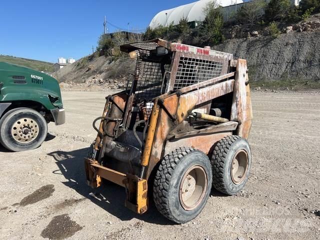 CASE 1845C Skid steer mini utovarivači