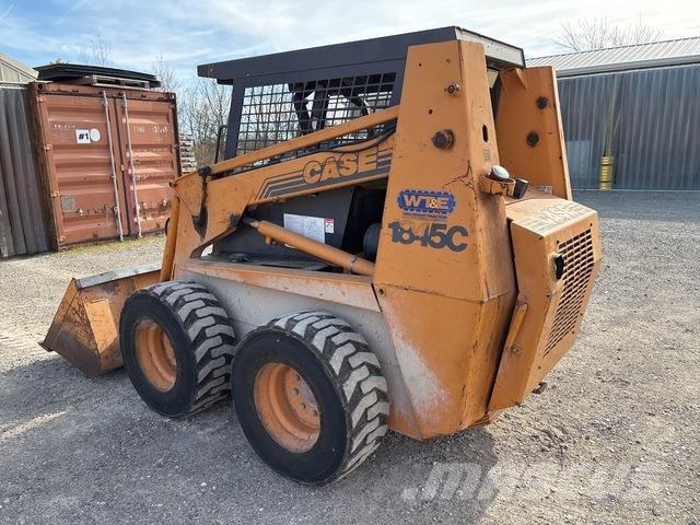 CASE 1845C Skid steer mini utovarivači