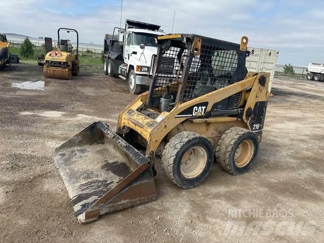 CAT 216 Skid steer mini utovarivači