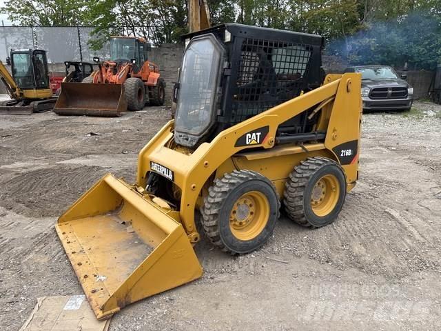 CAT 216B3 Skid steer mini utovarivači