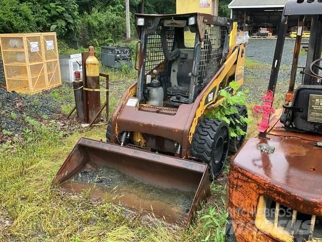CAT 226B Skid steer mini utovarivači