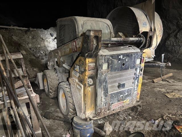 CAT 232D Skid steer mini utovarivači
