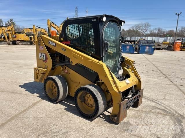 CAT 236D3 Skid steer mini utovarivači