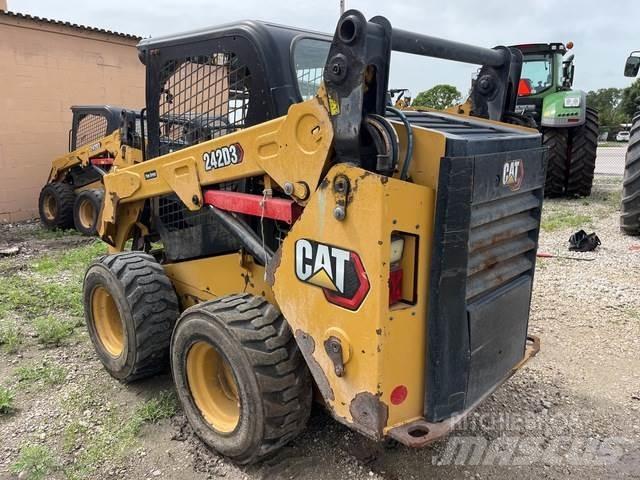 CAT 242D3 Skid steer mini utovarivači
