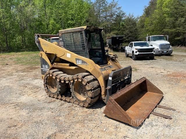 CAT 268B Skid steer mini utovarivači