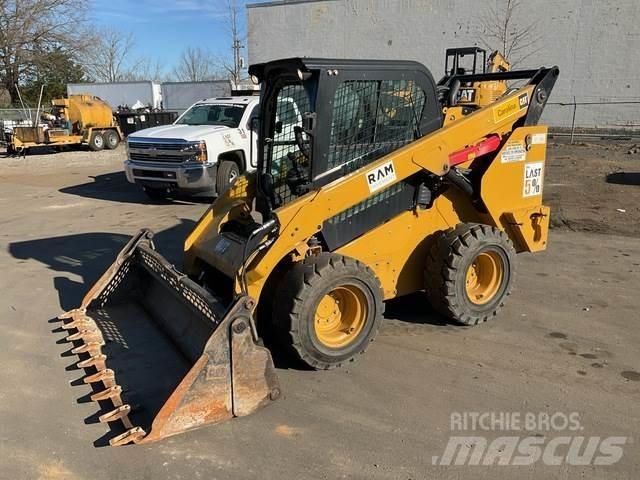 CAT 272D2 Skid steer mini utovarivači