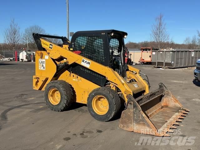 CAT 272D2 Skid steer mini utovarivači