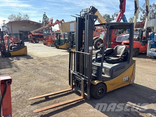 CAT 2ET4000 Električni viljuškari