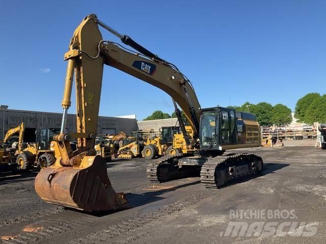 CAT 352F Bageri guseničari