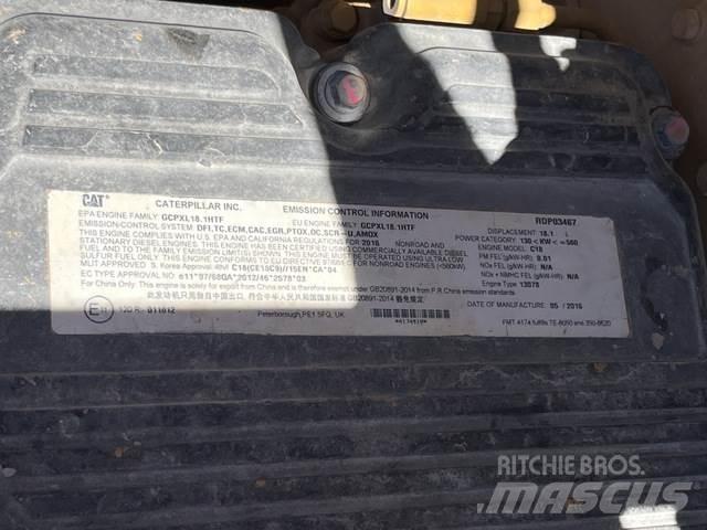 CAT 390FL Bageri guseničari