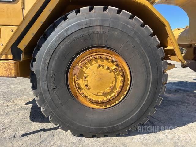 CAT 621G Polovni strugači