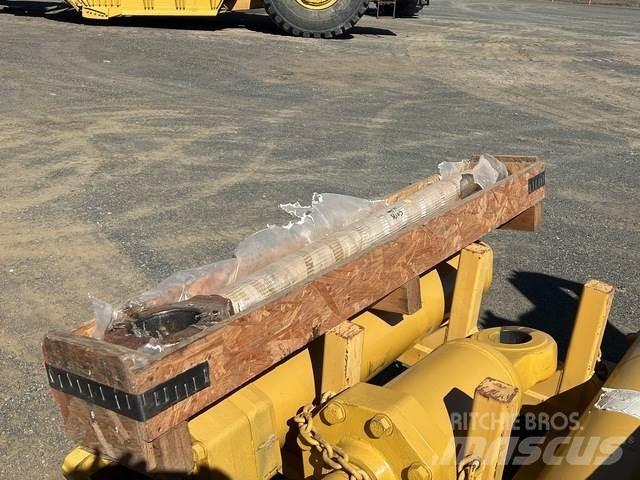 CAT 657E Ostale kargo komponente