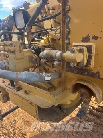CAT 657G Polovni strugači