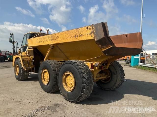 CAT 725 Zglobni damperi