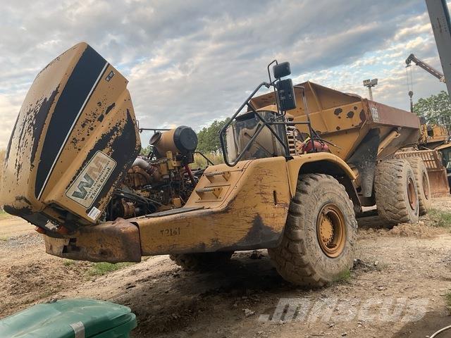 CAT 735 Zglobni damperi
