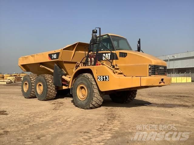CAT 740 Zglobni damperi