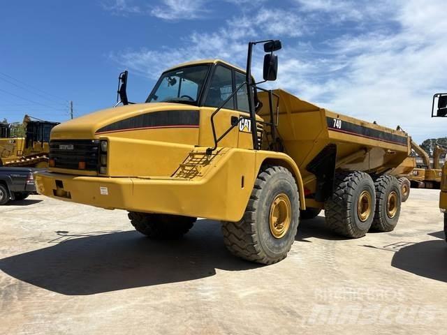 CAT 740 Zglobni damperi
