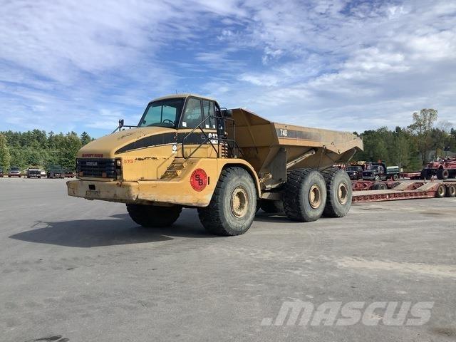 CAT 740 Zglobni damperi