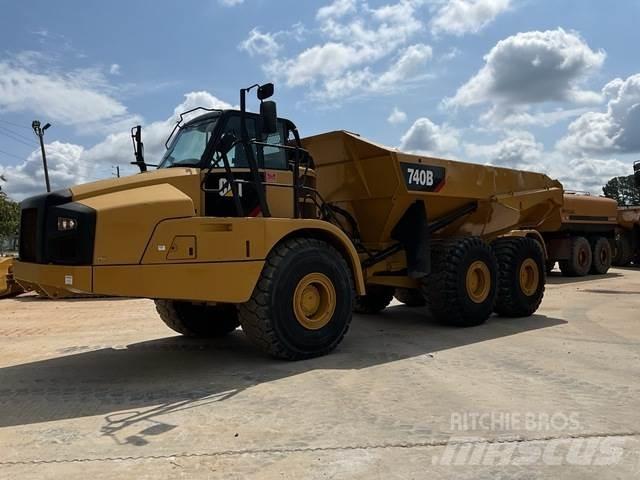 CAT 740B Zglobni damperi