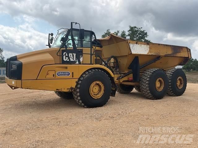 CAT 740B Zglobni damperi