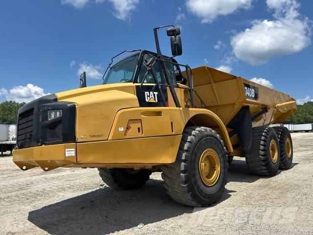 CAT 740B Zglobni damperi