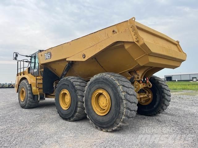 CAT 745 Zglobni damperi