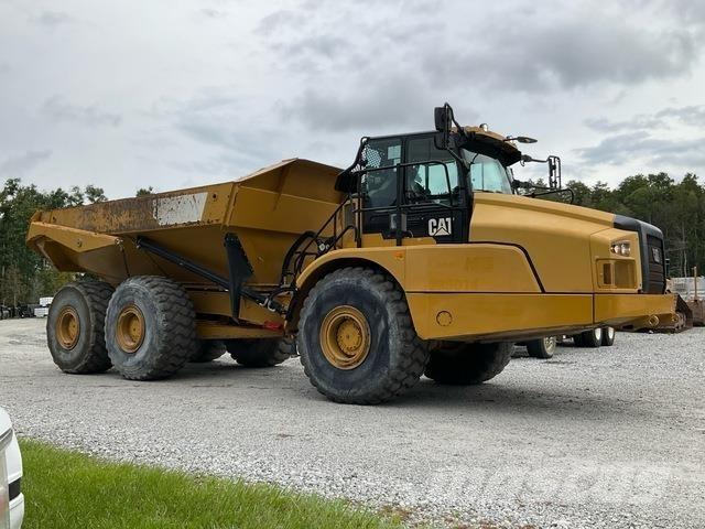 CAT 745 Zglobni damperi