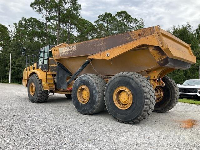CAT 745 Zglobni damperi