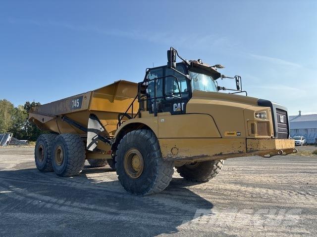 CAT 745 Zglobni damperi