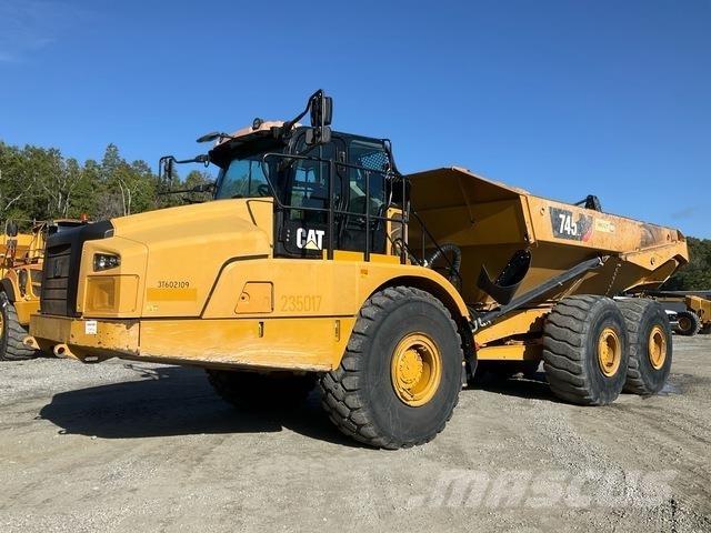 CAT 745 Zglobni damperi