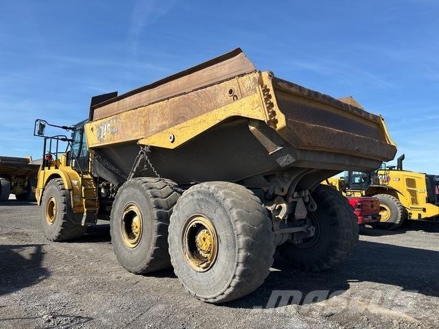 CAT 745 Zglobni damperi