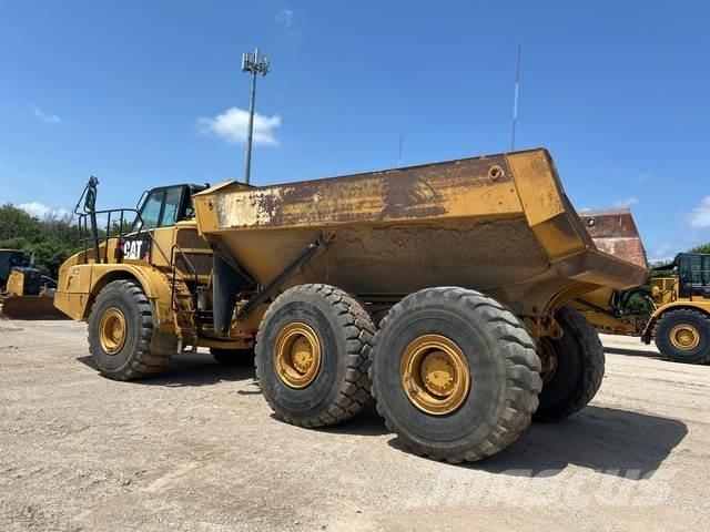 CAT 745C Zglobni damperi