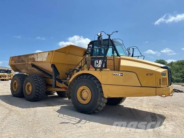 CAT 745C Zglobni damperi
