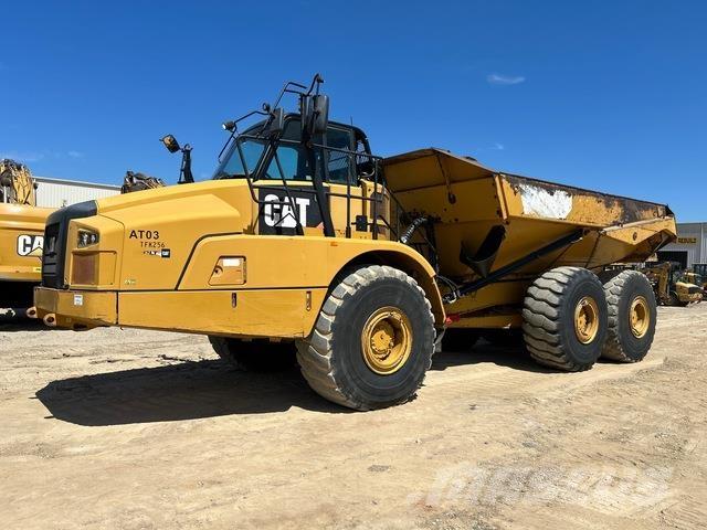 CAT 745C Zglobni damperi