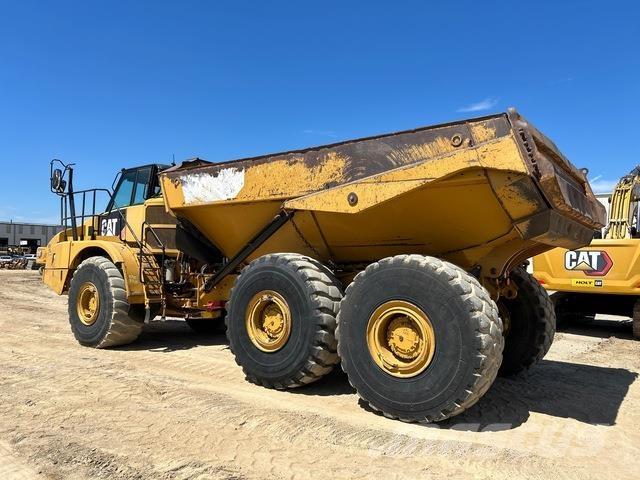 CAT 745C Zglobni damperi
