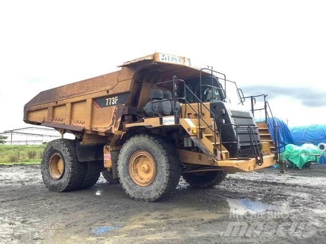 CAT 773F Zglobni damperi