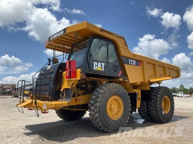 CAT 773F Zglobni damperi