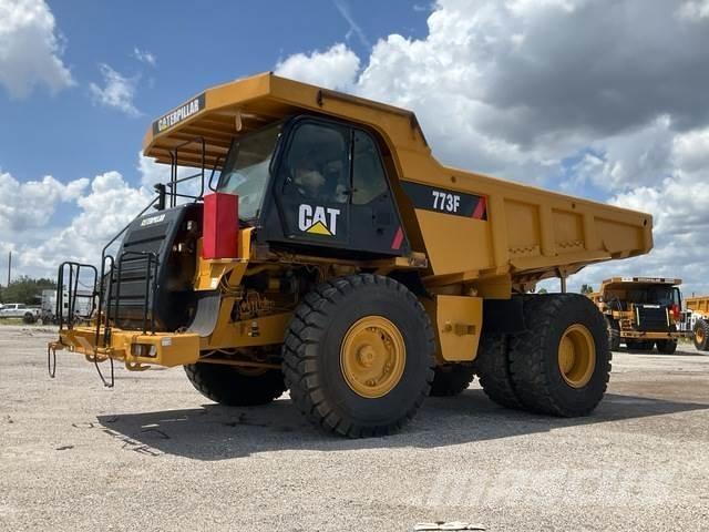 CAT 773F Zglobni damperi