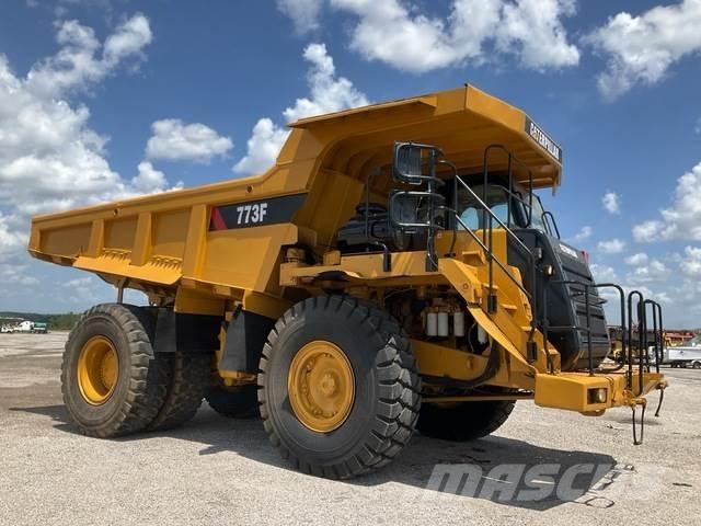 CAT 773F Zglobni damperi